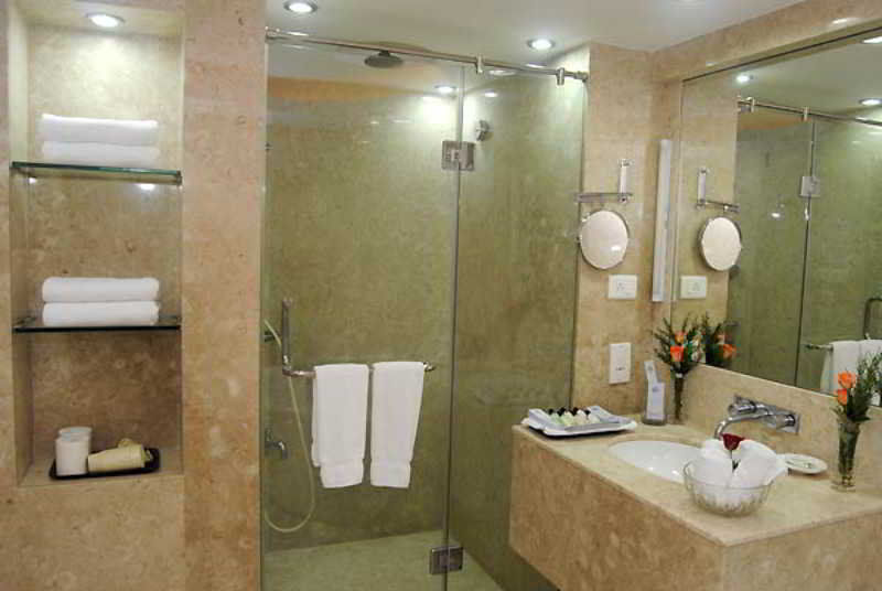 Breeze Hotel เชนไน ภายนอก รูปภาพ