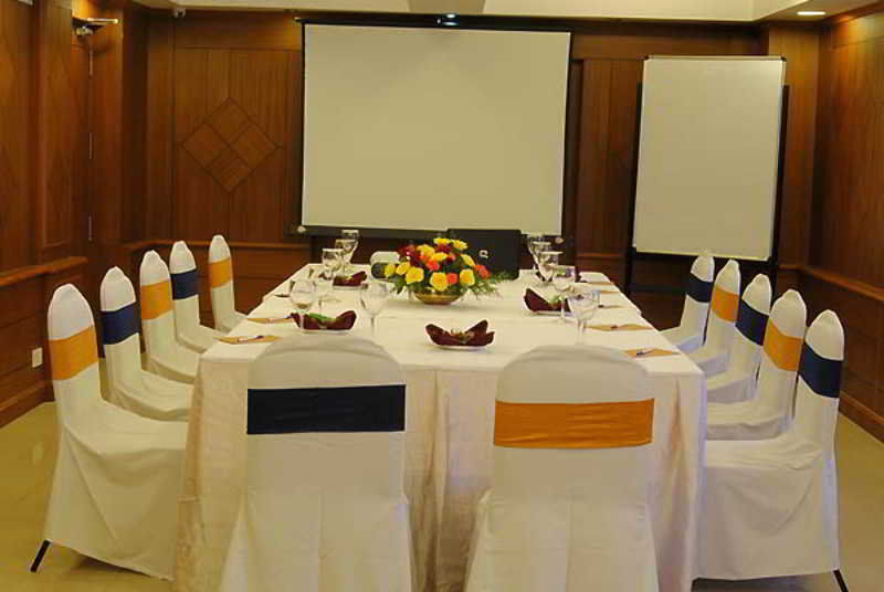 Breeze Hotel เชนไน ภายนอก รูปภาพ